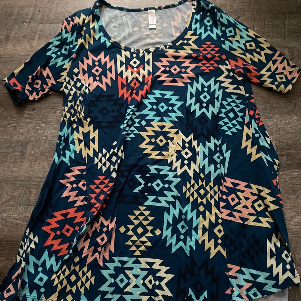 LuLaRoe Perfect tee